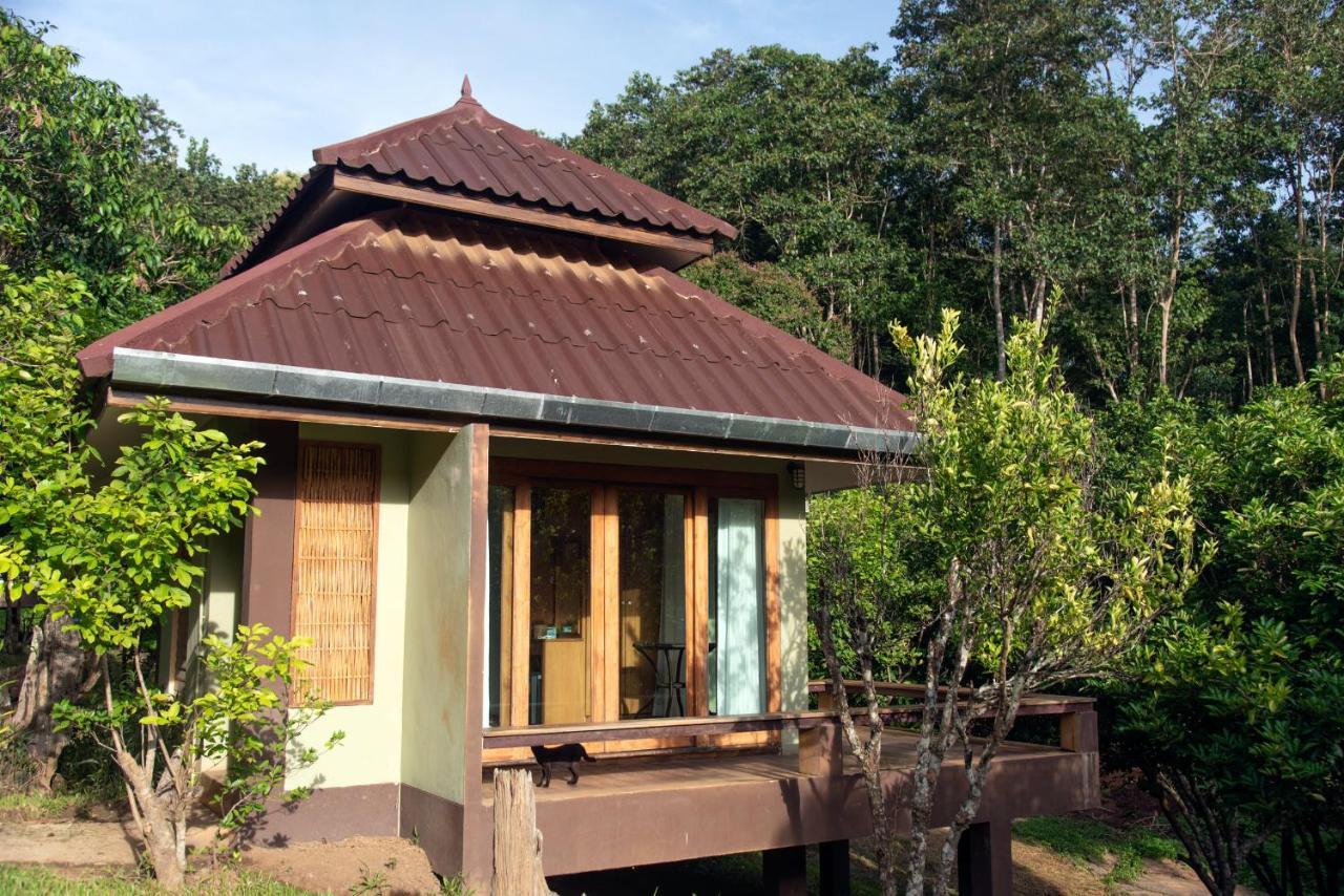 Tawan Riverside Mae Wang Luaran gambar