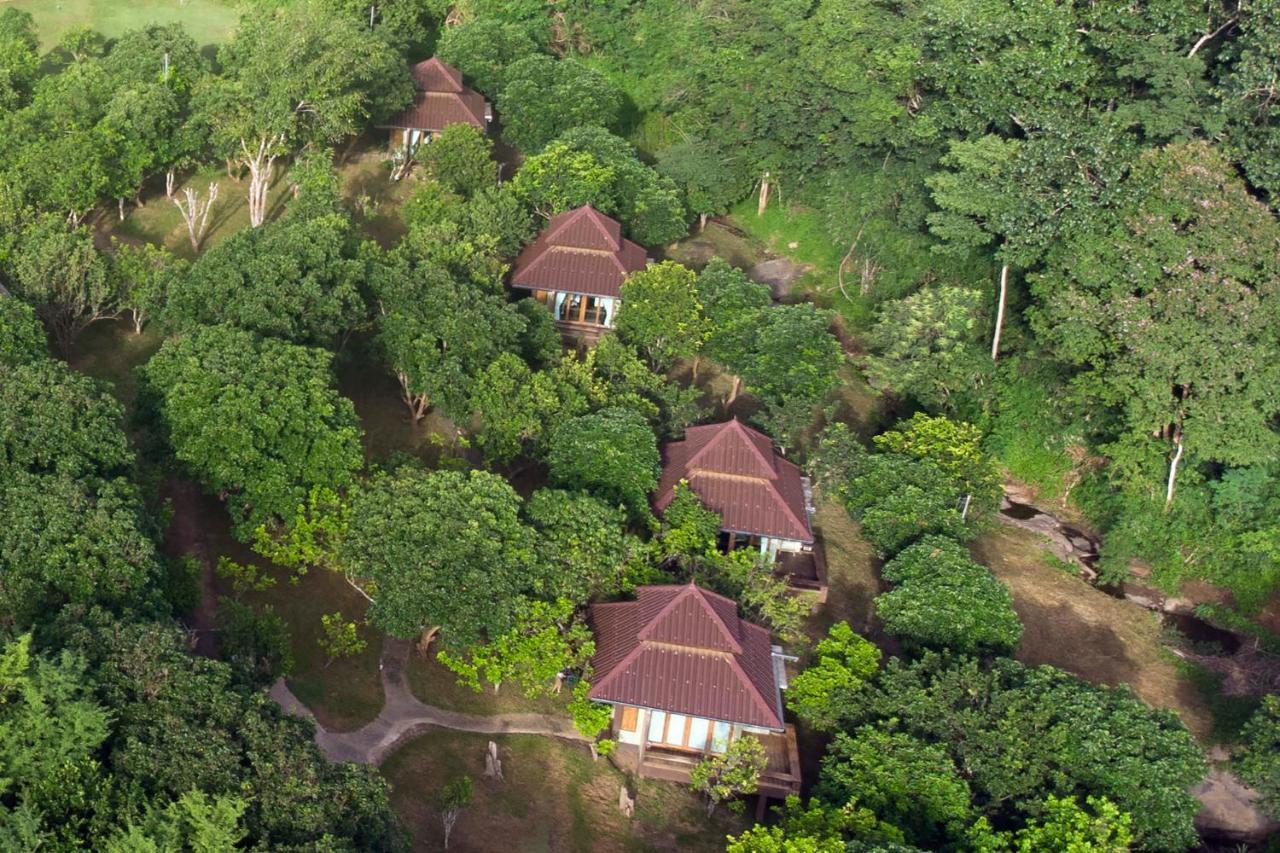 Tawan Riverside Mae Wang Luaran gambar