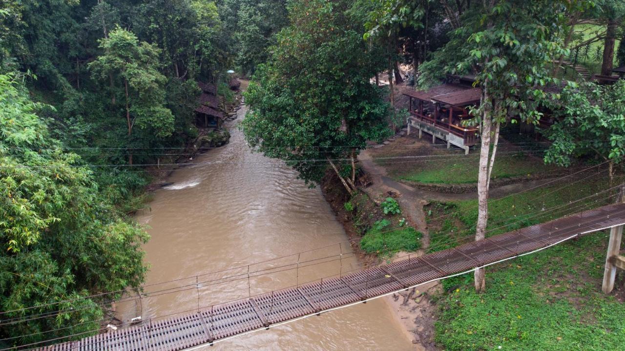 Tawan Riverside Mae Wang Luaran gambar