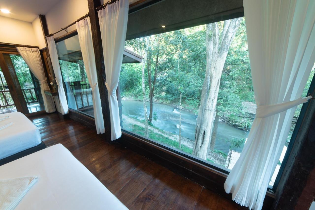 Tawan Riverside Mae Wang Luaran gambar