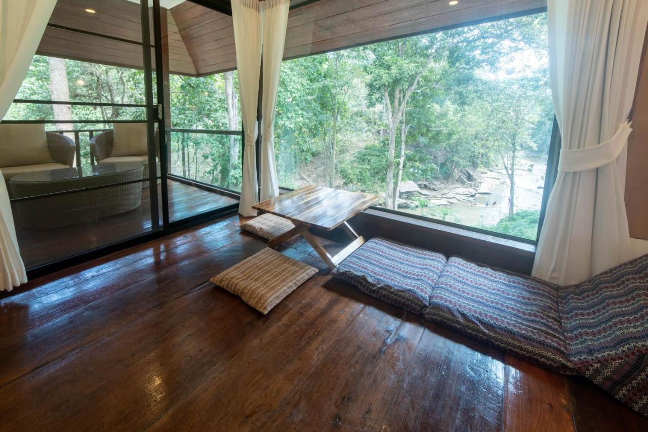 Tawan Riverside Mae Wang Luaran gambar