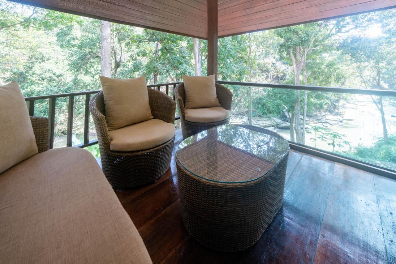 Tawan Riverside Mae Wang Luaran gambar