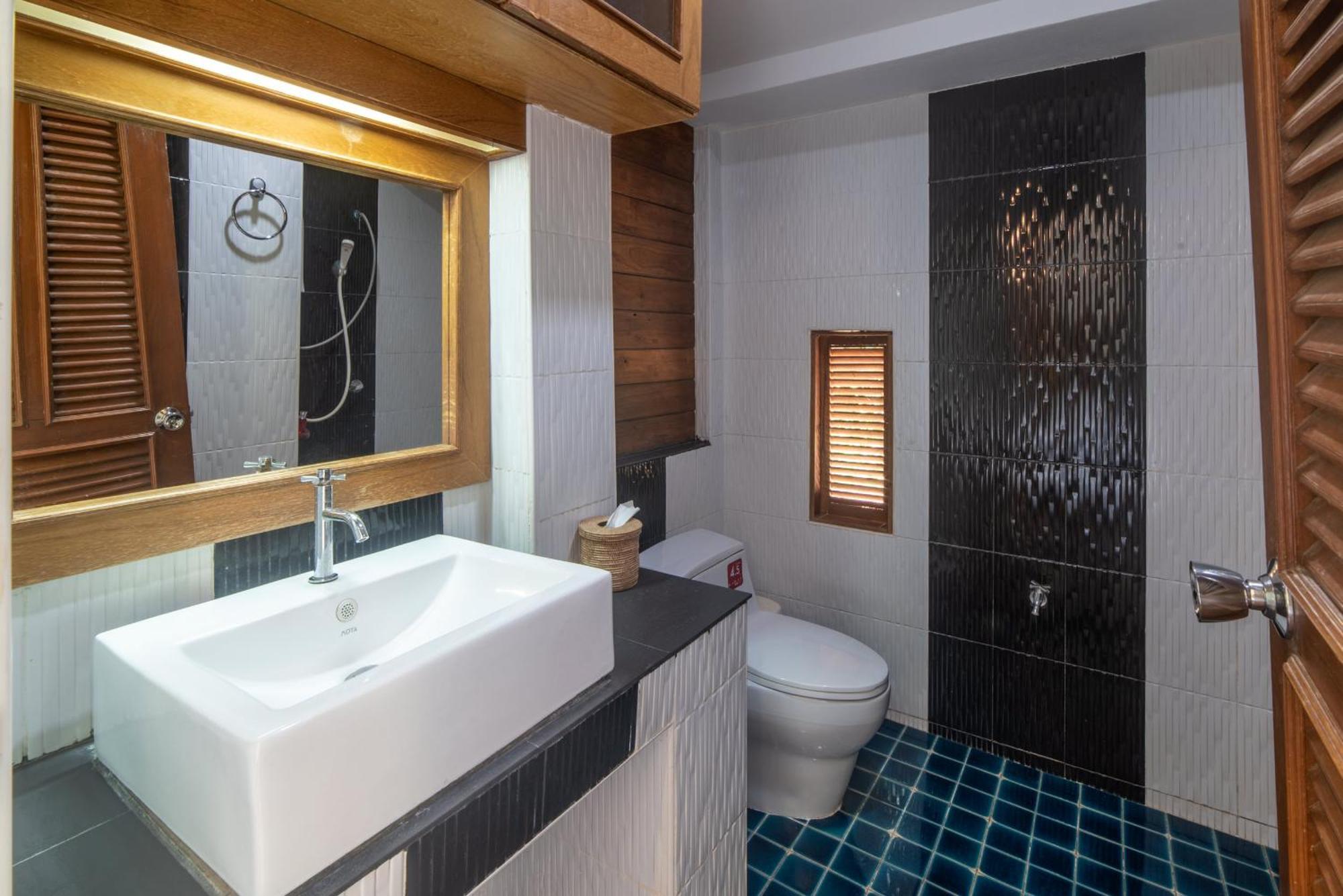 Tawan Riverside Mae Wang Luaran gambar